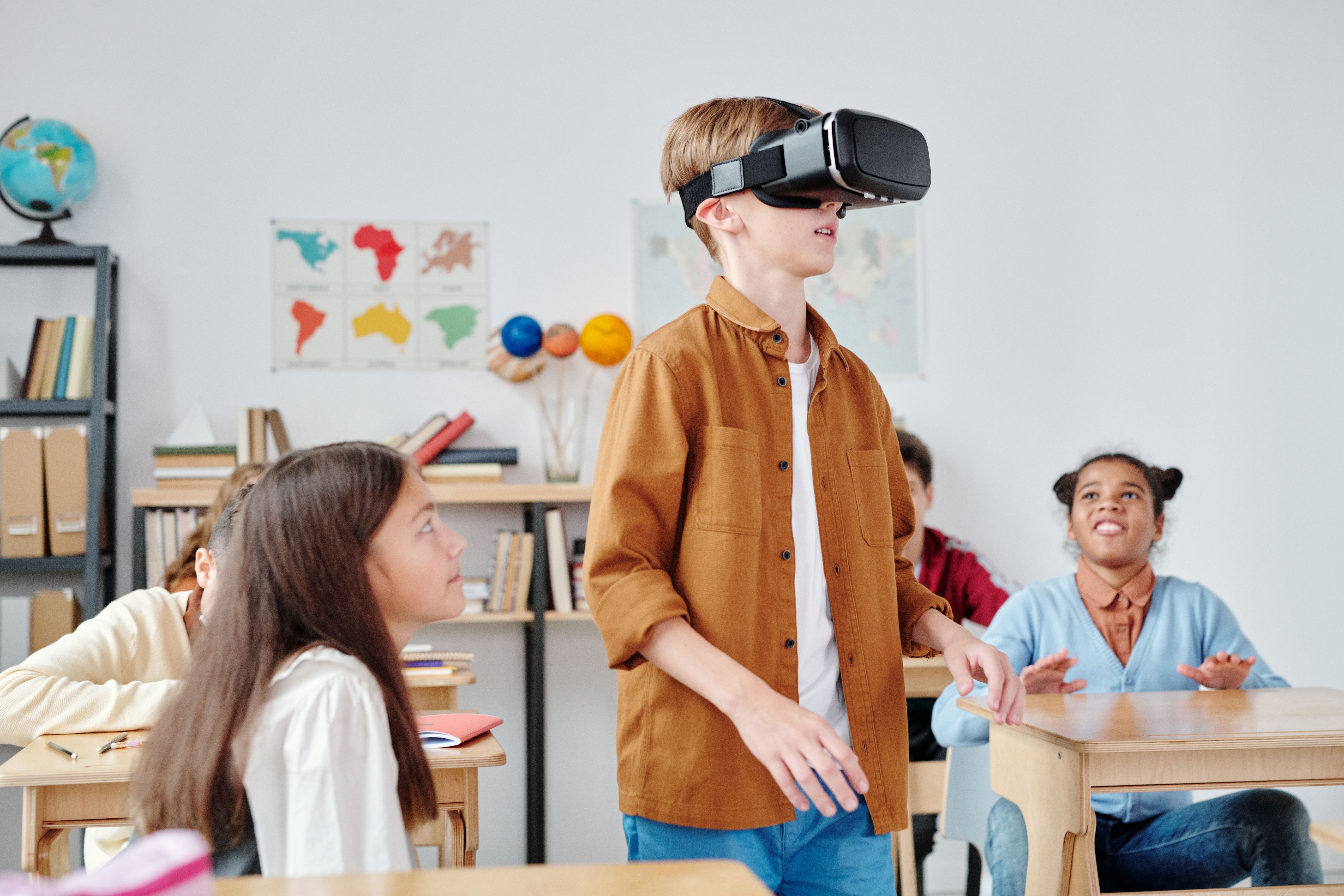 L’Ipsos Education Monitor 2026: una generazione che crede nella scuola ma non nel futuro che la scuola le promette